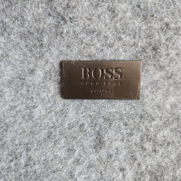 HUGO BOSS Parfums Grey/ Black Felted Travel Duffle Gym Bag Logo Carry On - Picture 7 of 7